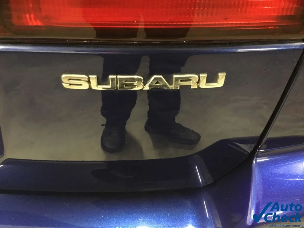 Used 2001 Blue Subaru GT image 15