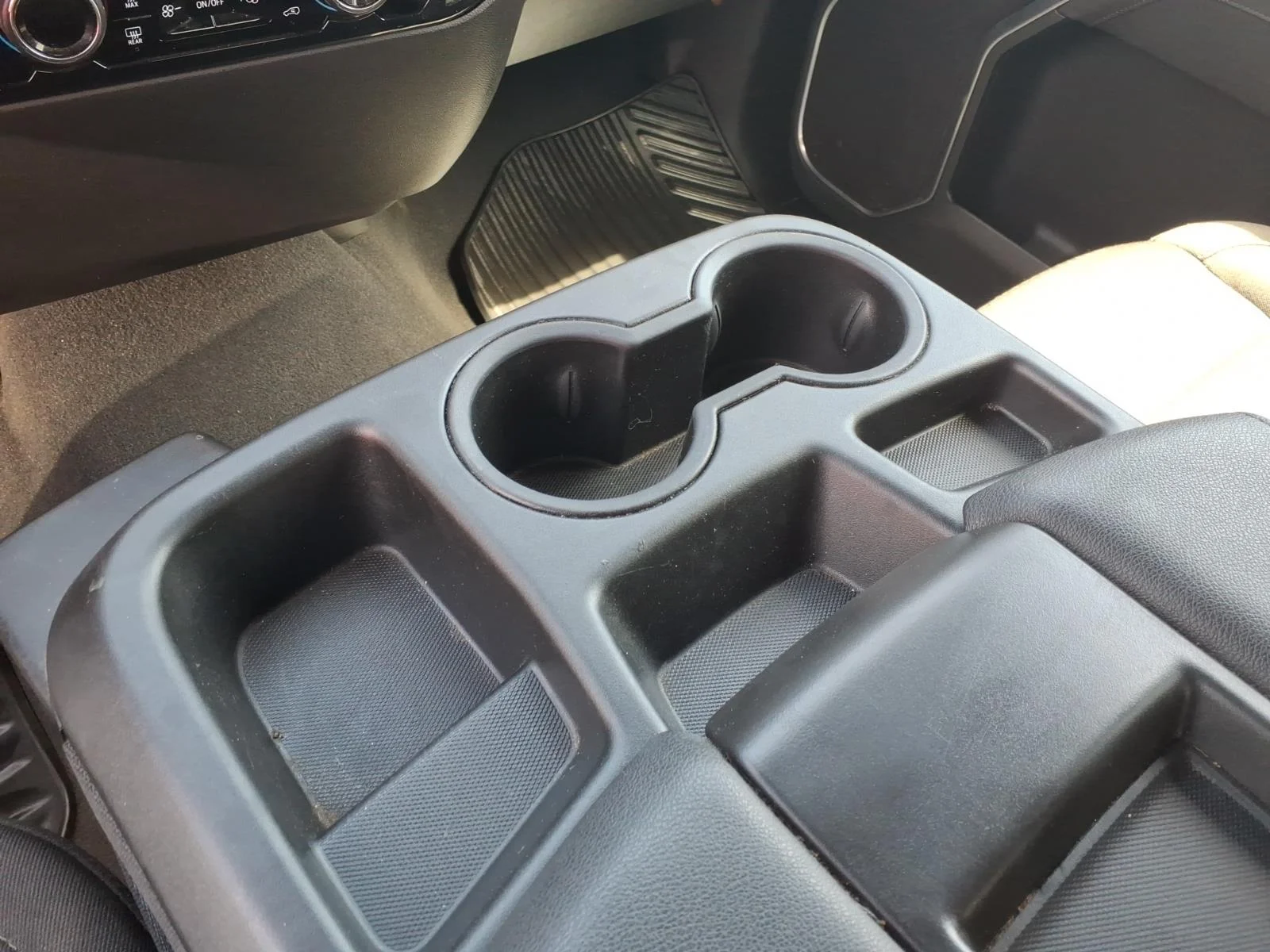 2025 Chevrolet Silverado 1500 LT - Photo 18