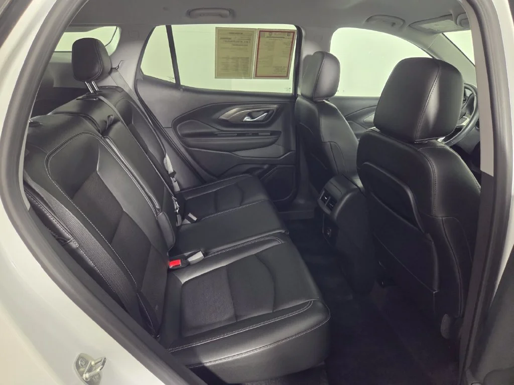 Used 2022 Summit White GMC SLT image 29