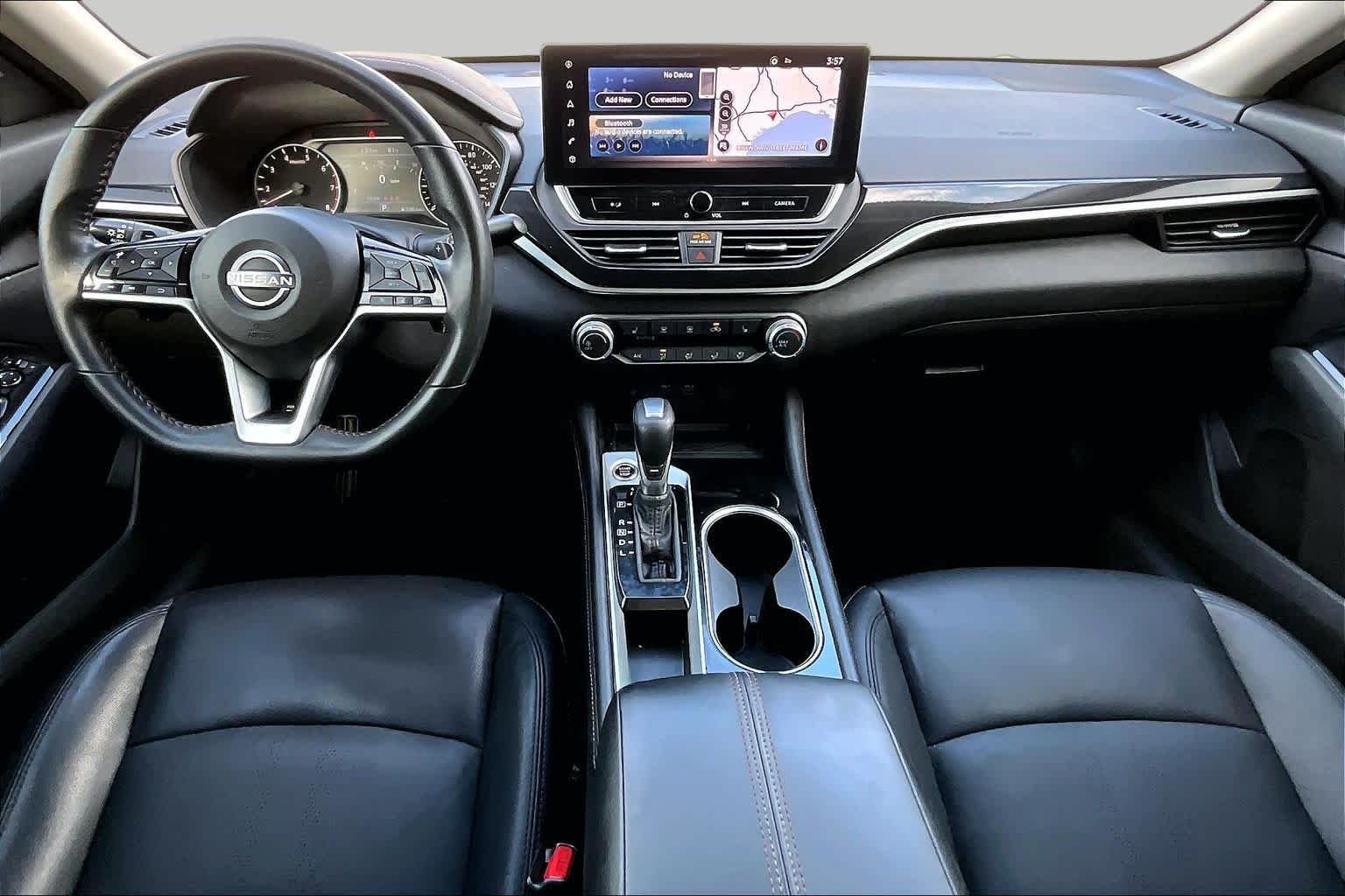 Used 2024 Super Black Nissan 2.5 SR image 16
