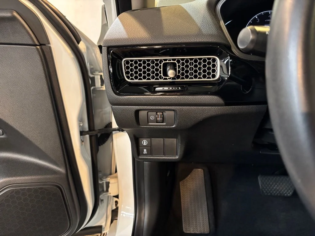 Certified Used 2022 Platinum White Pearl Honda EX image 15
