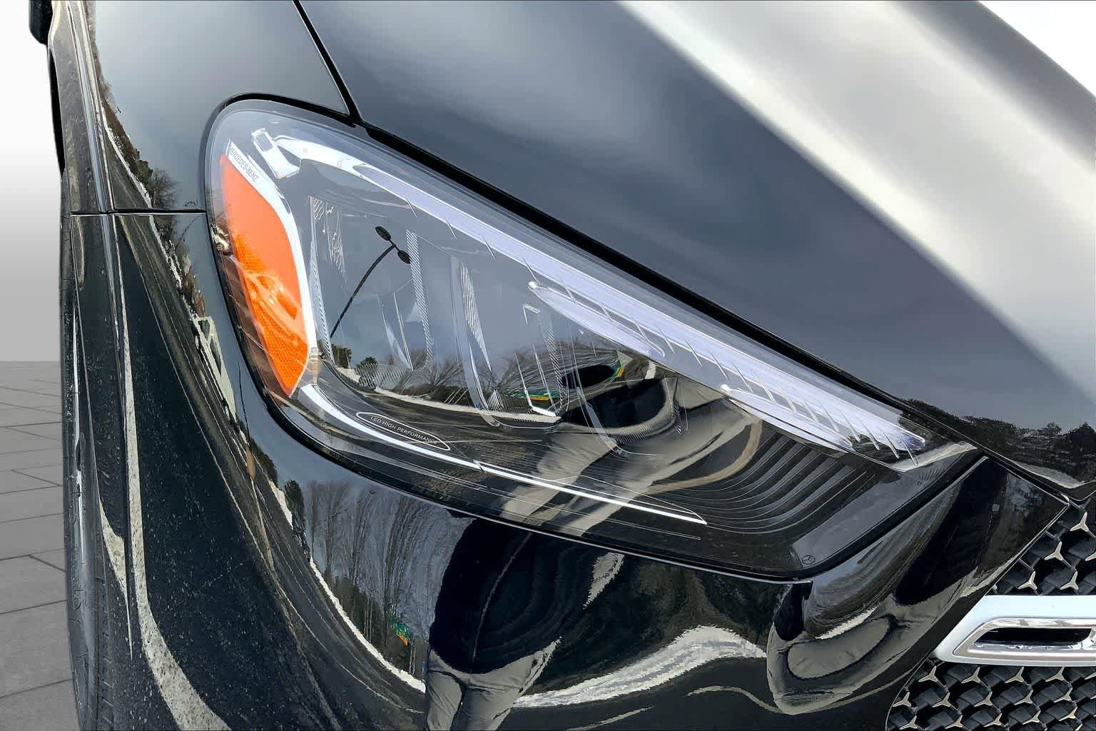 New 2026 Obsidian Black Metallic Mercedes-Benz GLE 350 image 17