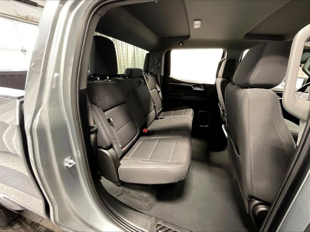 Used 2025 Gray GMC Elevation image 16