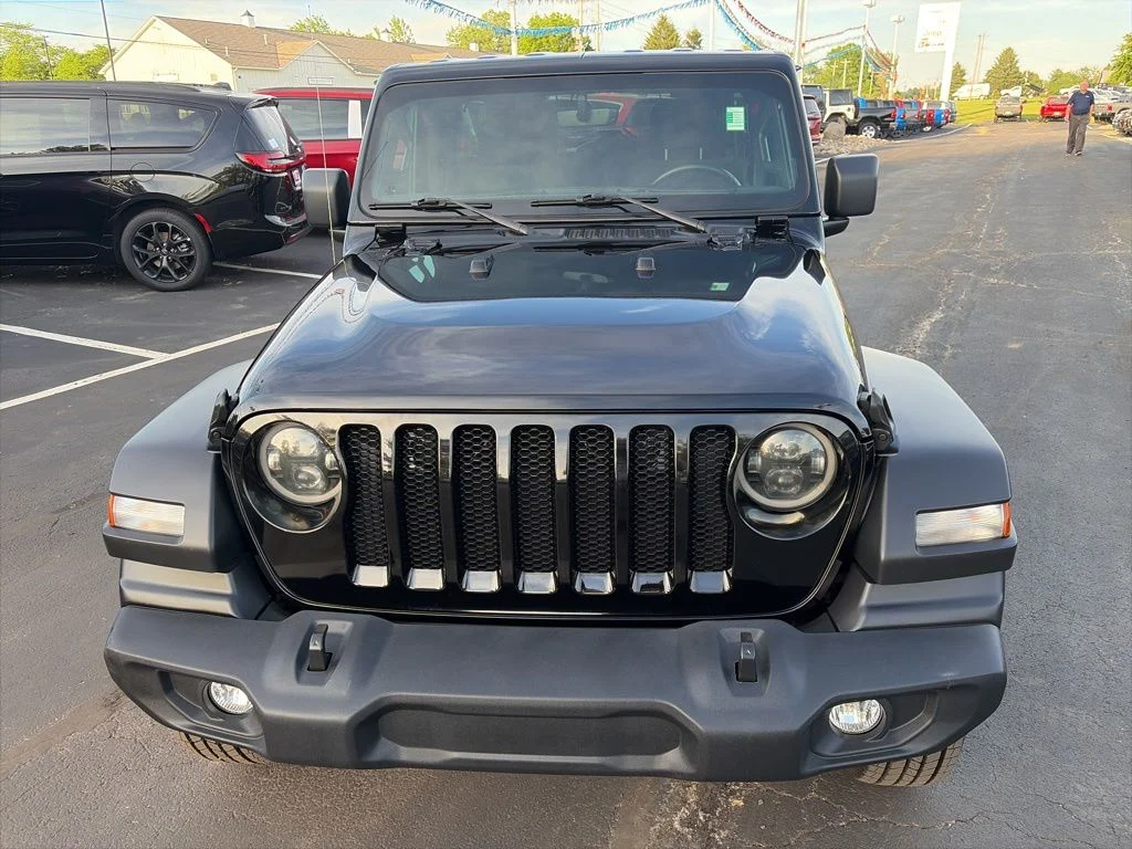 Certified Used 2022 Black Jeep Unlimited Sport S image 3