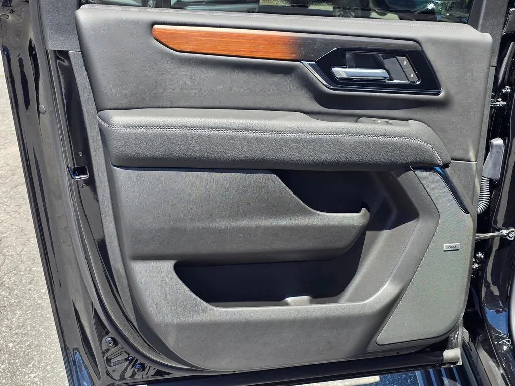 2026 GMC Yukon XL Denali - Photo 38