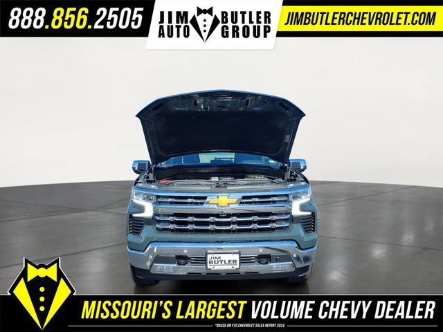 Used 2025 Cypress Gray Chevrolet LTZ image 25