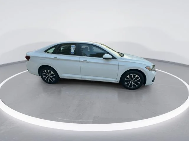 Used 2024  Volkswagen 1.5T S image 9