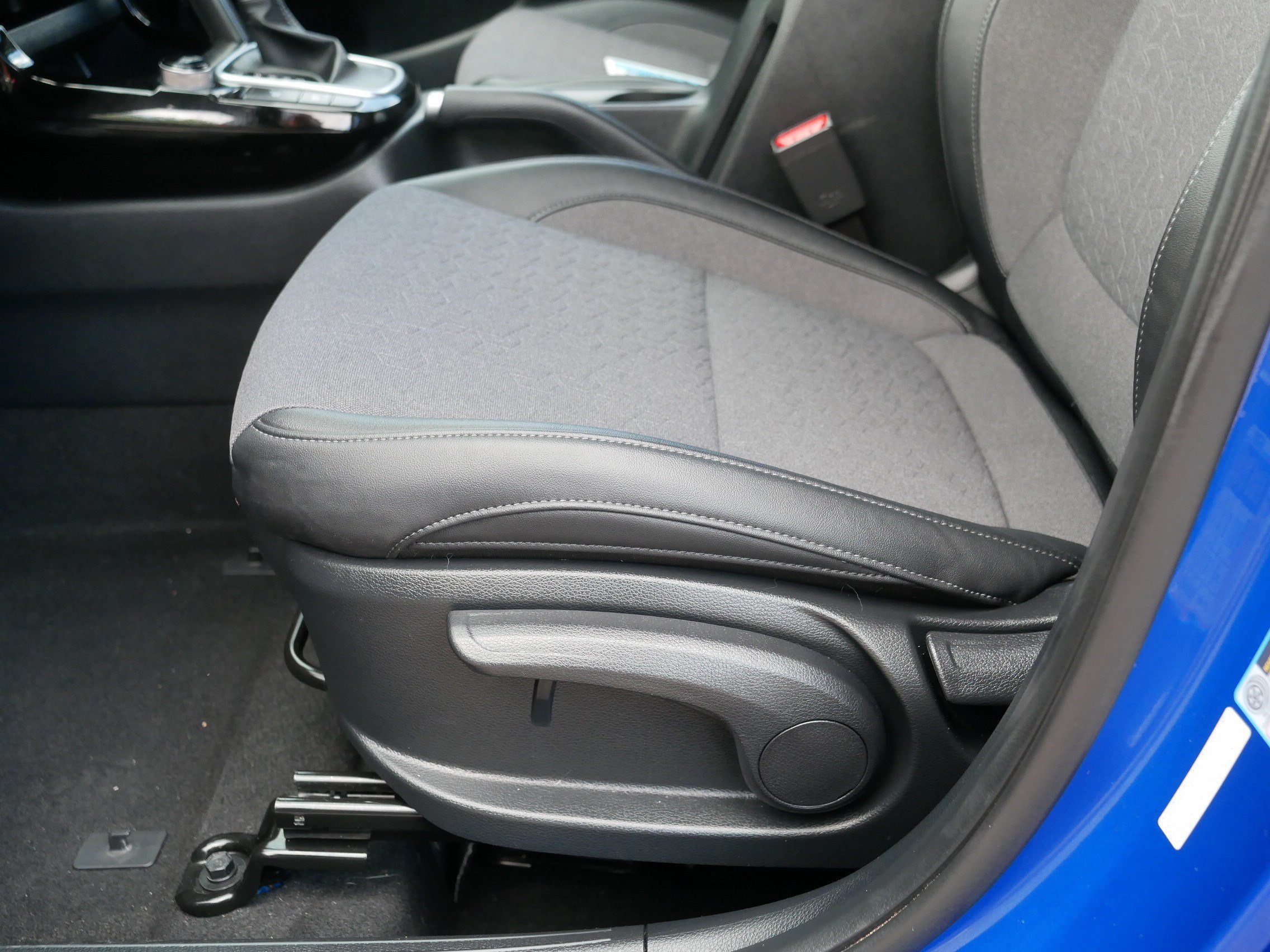 Used 2024 Neptune Blue Kia S image 20