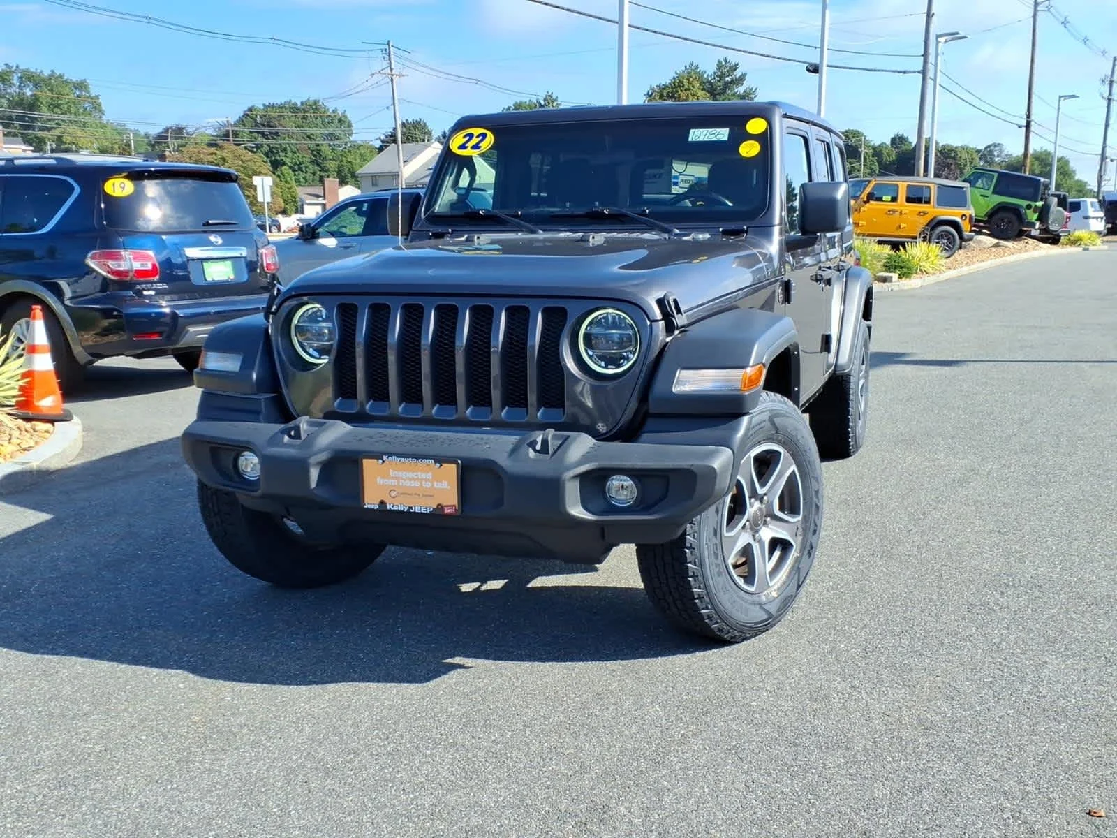 Certified Used 2022 Granite Crystal Metallic Clearcoat Jeep Unlimited Sport S image 2