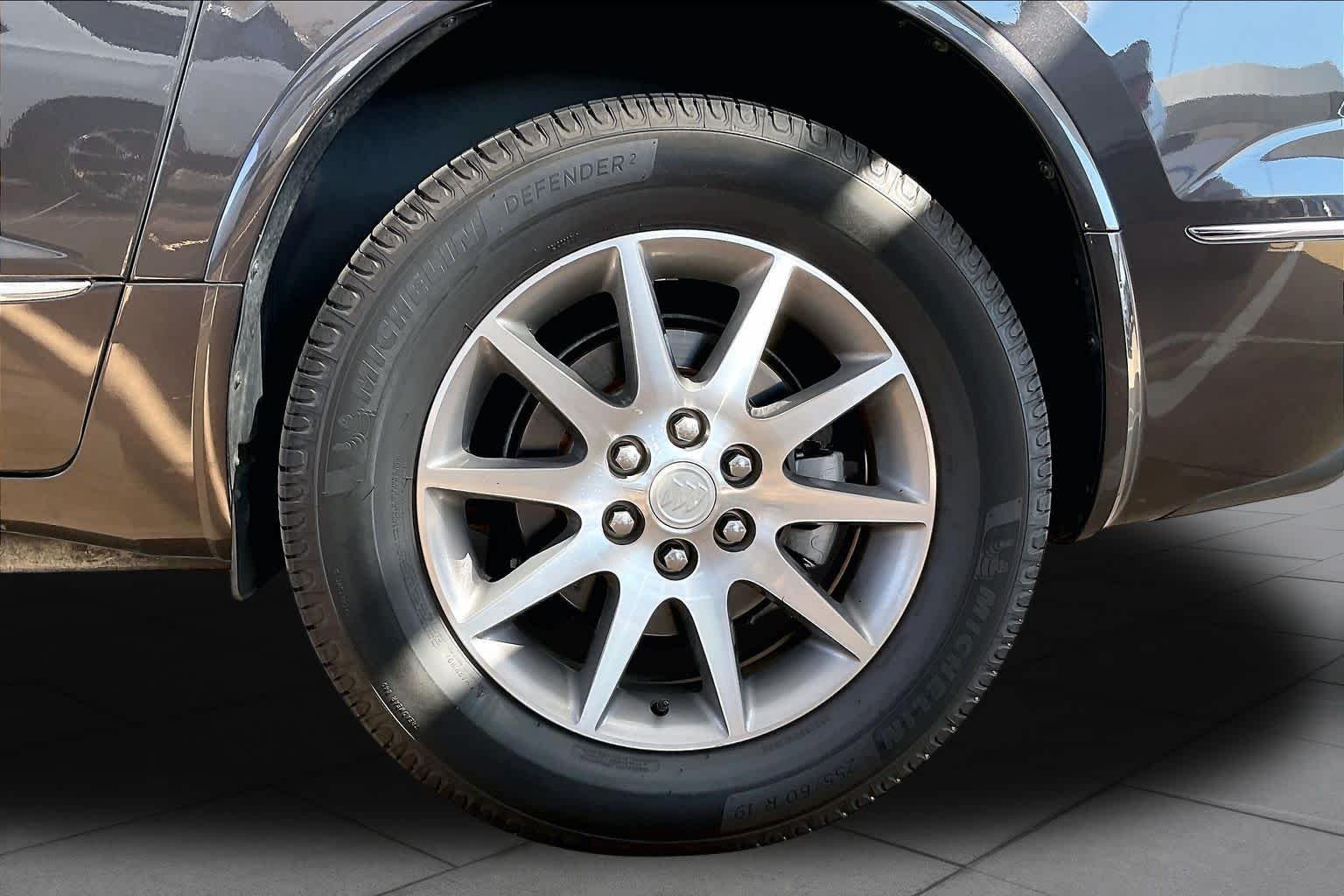 Used 2015 Iridium Metallic Buick Leather image 9