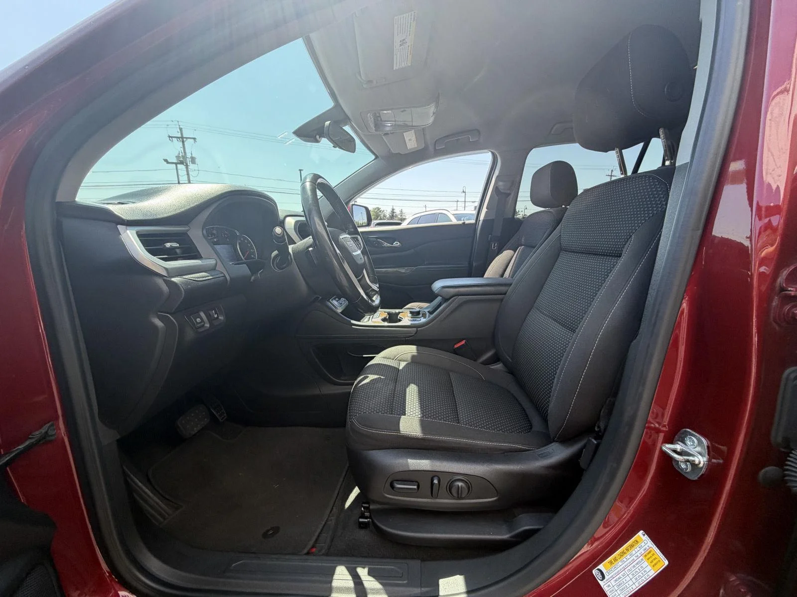 Used 2020 Red Quartz Tintcoat GMC SLE image 2