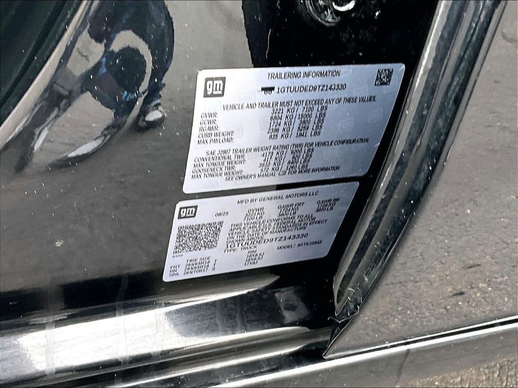 Used 2026 Black GMC SLT image 37