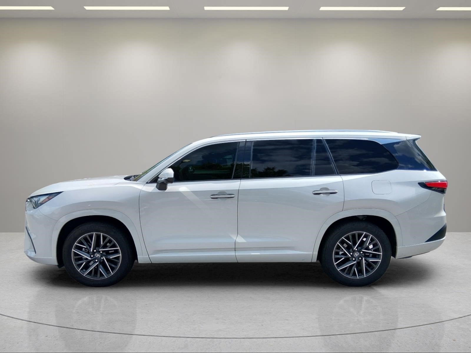Used 2025 Wind Chill Pearl Lexus TX 350 Premium image 2