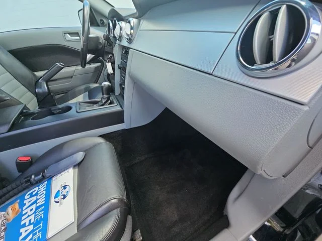 Used 2007 Black Ford GT Premium image 31
