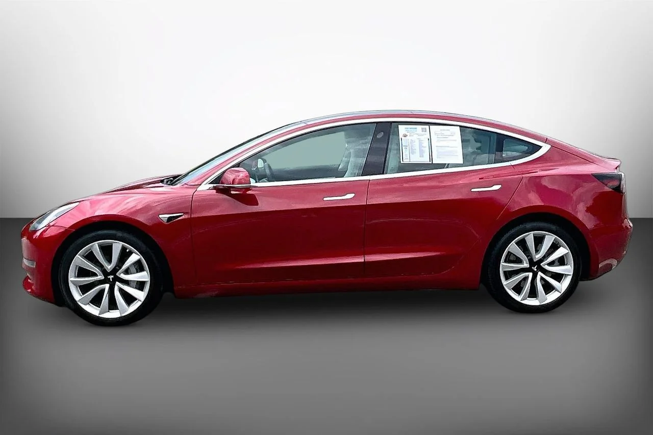 Used 2019  Tesla Long Range image 5