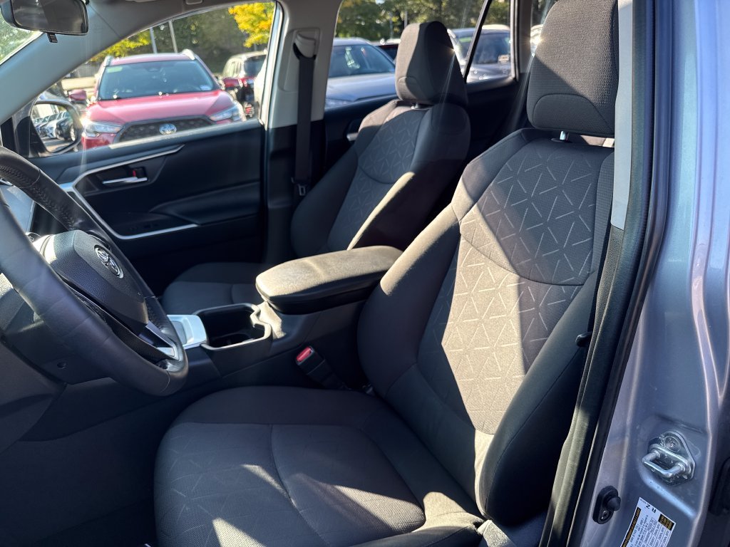 Used 2025 Silver Toyota XLE image 14