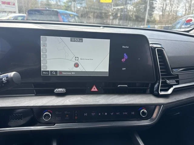 Used 2023 White Kia X-Line image 26