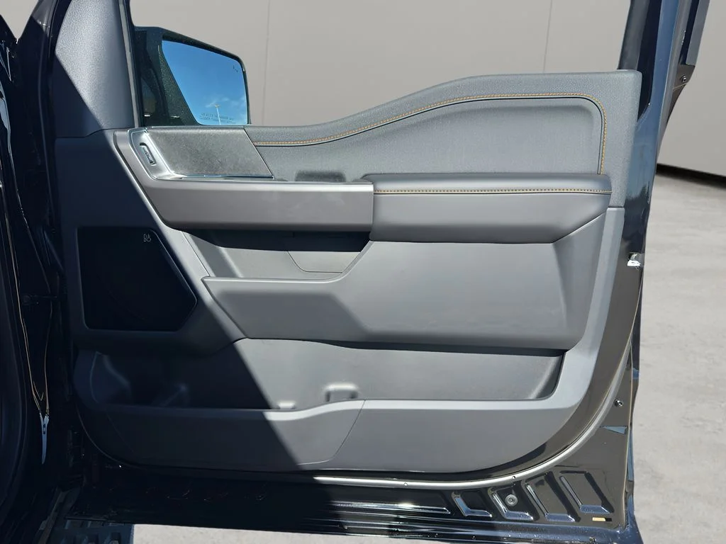 New 2026 Agate Black Metallic Ford Tremor image 31