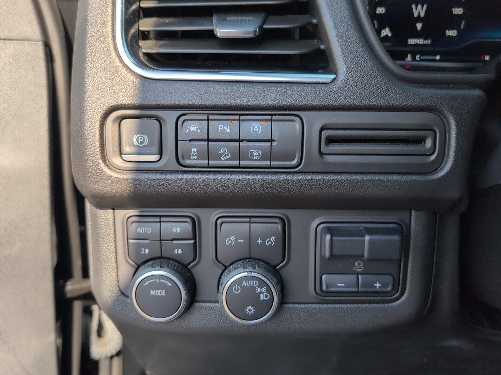 Used 2024 Black Chevrolet Z71 image 29