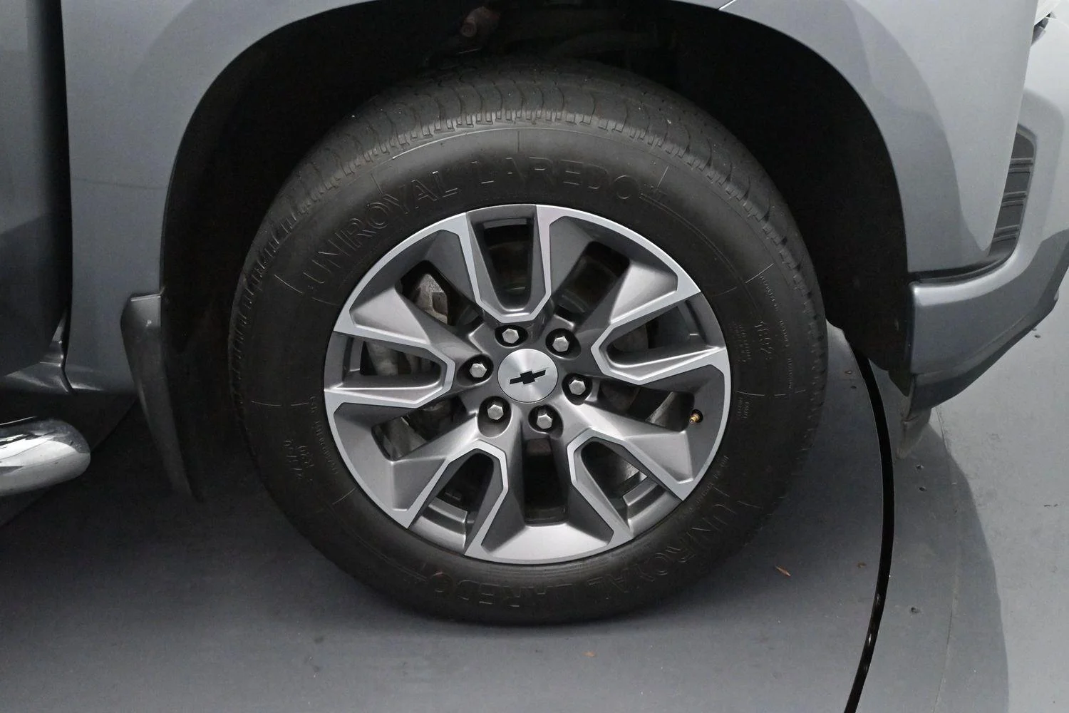 Used 2020 SATIN STEEL METALLIC Chevrolet RST image 32