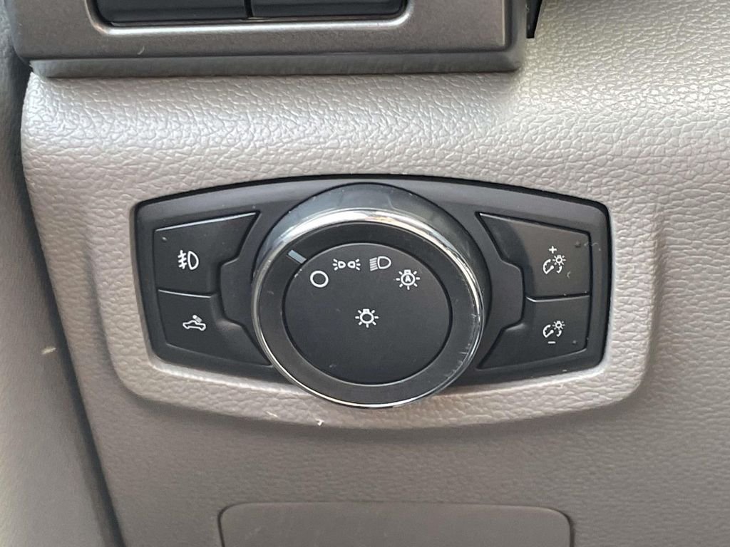 Used 2021 Silver Ford XLT image 18