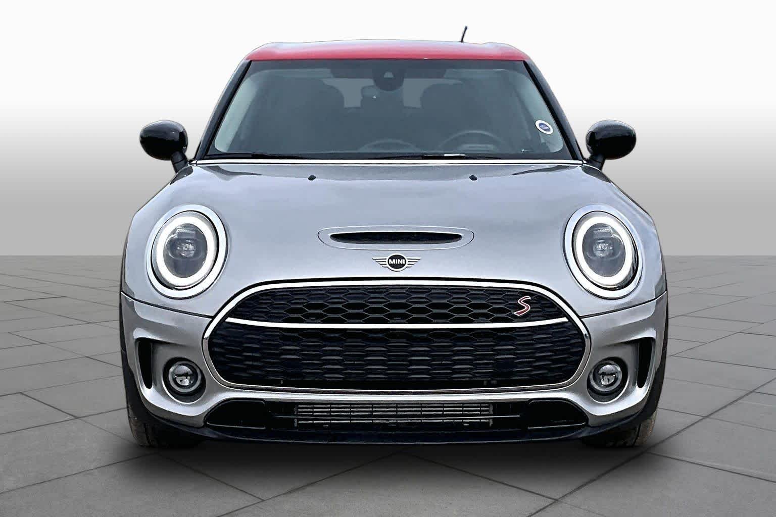 Used 2023 Melting Silver III Metallic MINI Cooper S image 3