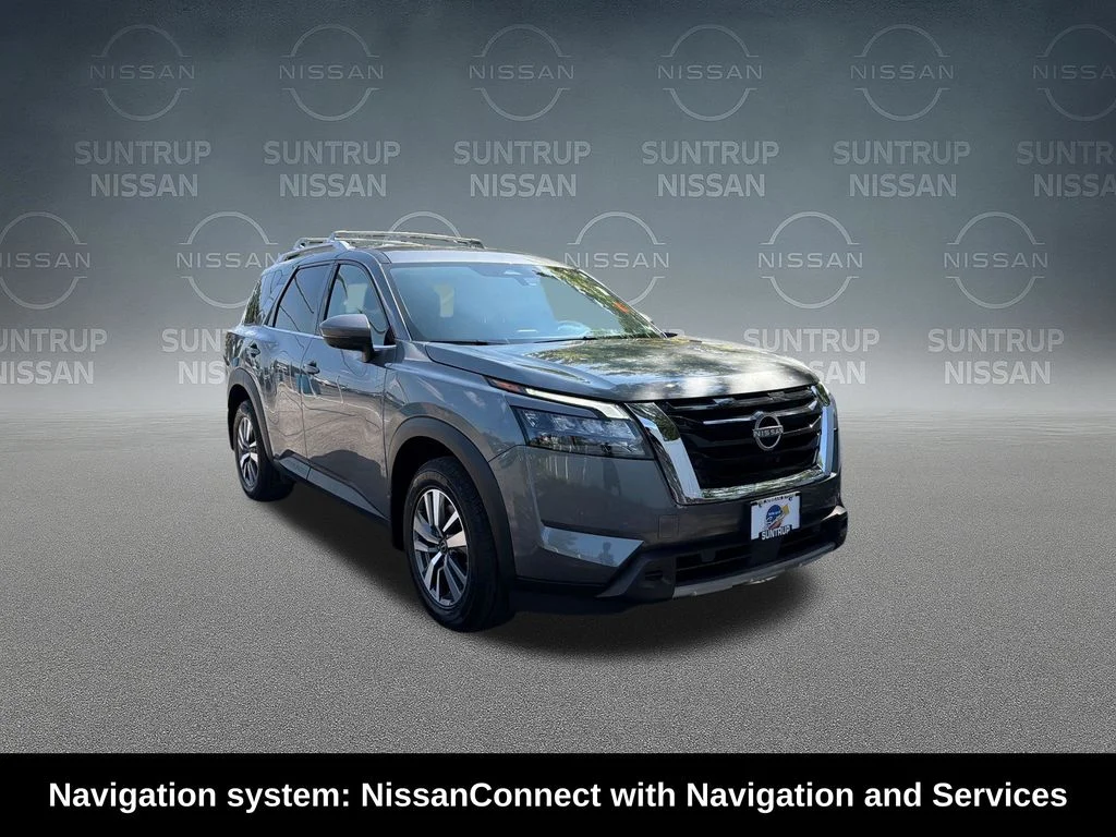 Used 2025 Gray Nissan SL image 9