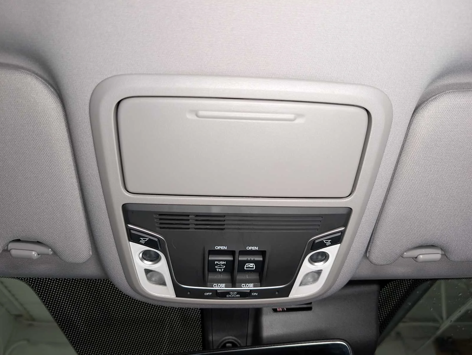 Used 2022 Platinum White Pearl Honda RTL-E image 32