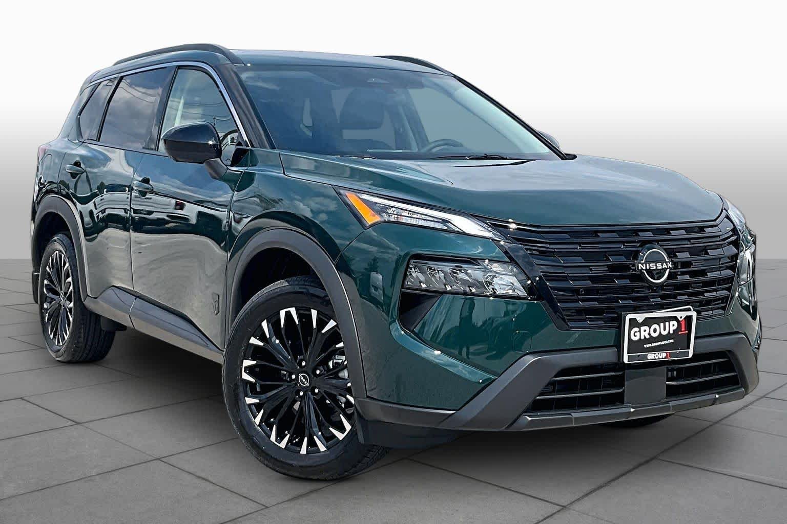 New 2027 Obsidian Green Pearl Nissan Dark Armor image 2