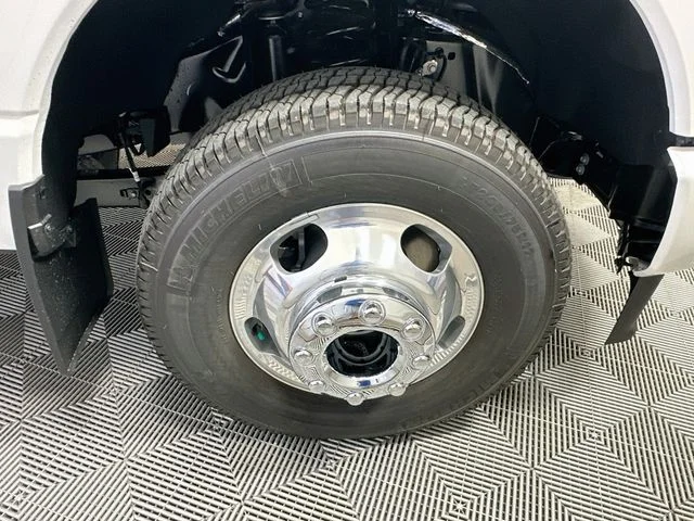 New 2026 Ford F-350SD Platinum
