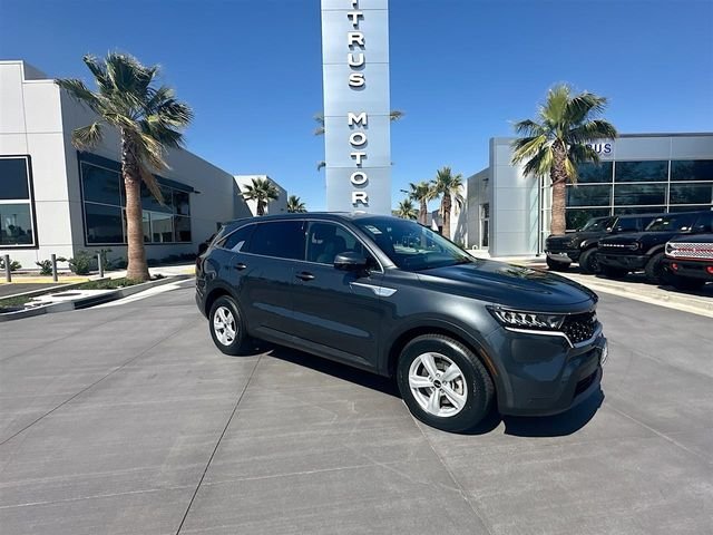 2022 Kia Sorento LX AT's photo