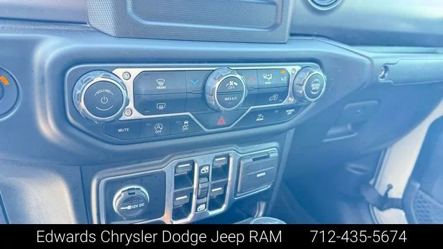 Used 2022 Beige Jeep Willys image 22