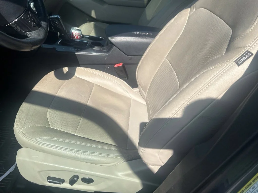 Used 2018 Blue Ford Limited image 5