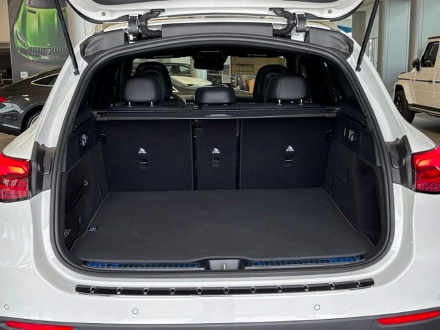 New 2026 Polar White Mercedes-Benz GLC 300 image 35