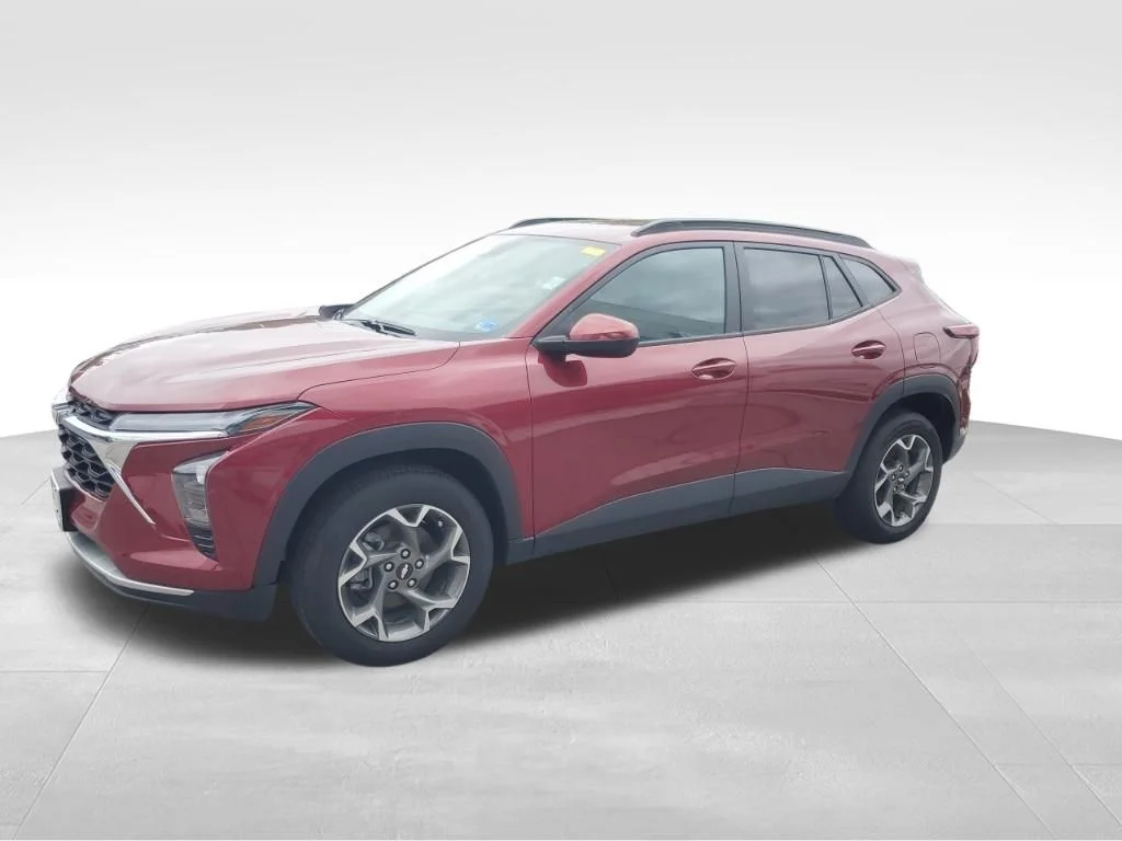 Used 2025 Red Chevrolet LT image 2