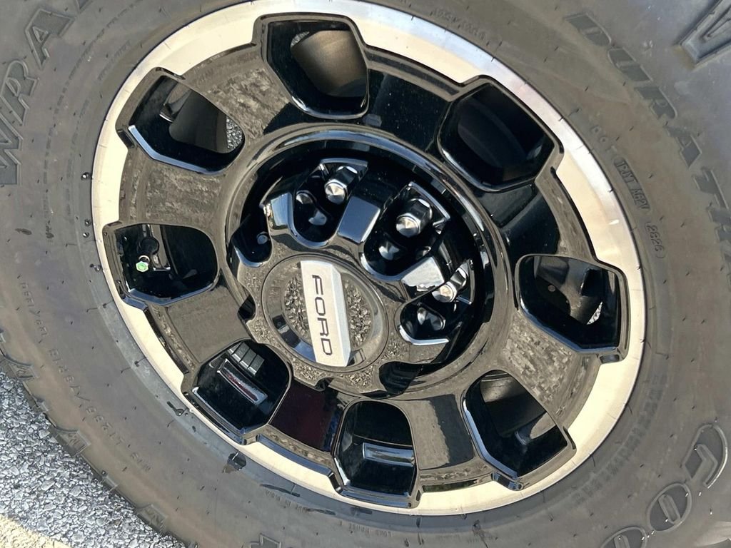 New 2027 Oxford White Ford F-250® XLT image 12