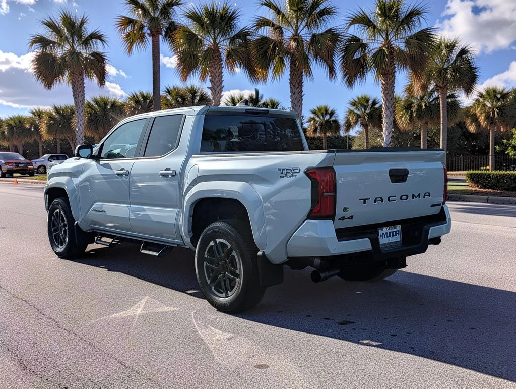 2026 Toyota Tacoma TRD Sport - Photo 7