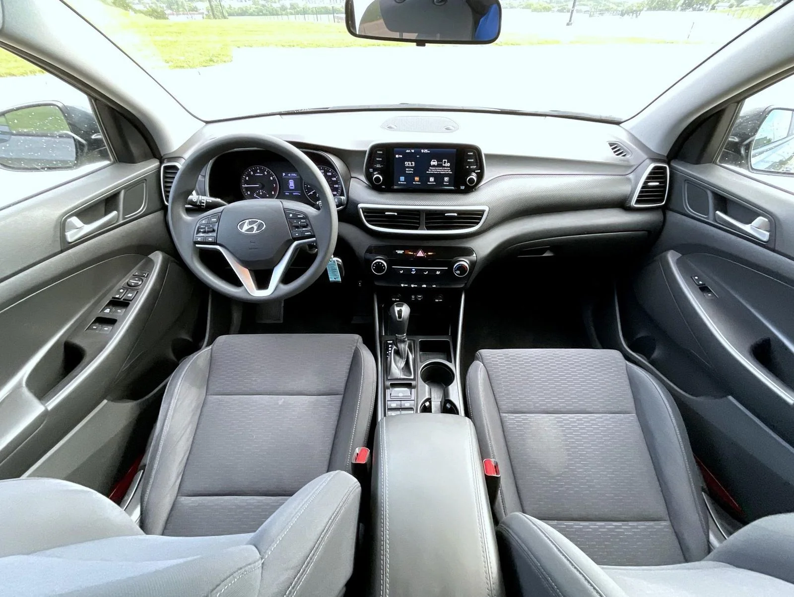 Certified Used 2020 Blue Hyundai SE image 15