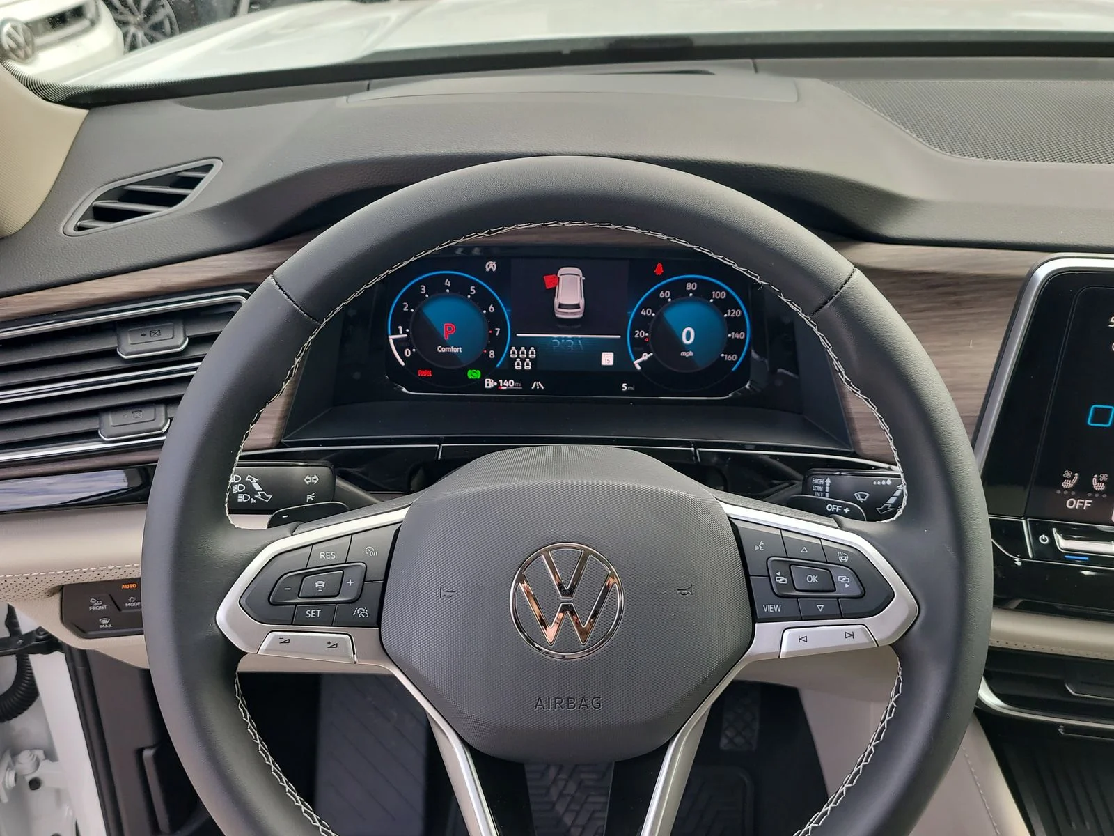 New 2026 Opal White Pearl Volkswagen 2.0T SEL image 28