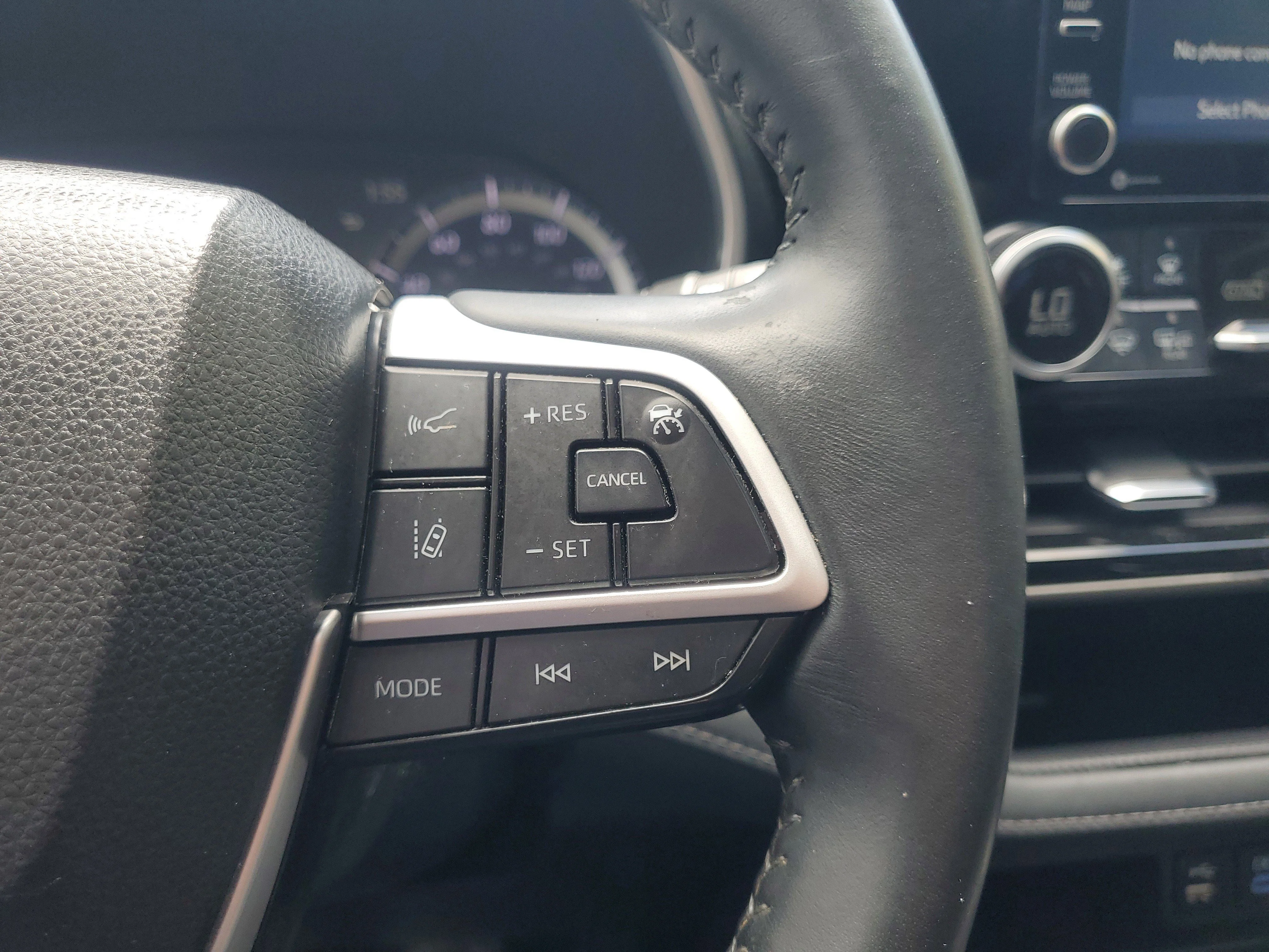 Used 2022 Midnight Black Metallic Toyota XLE image 24