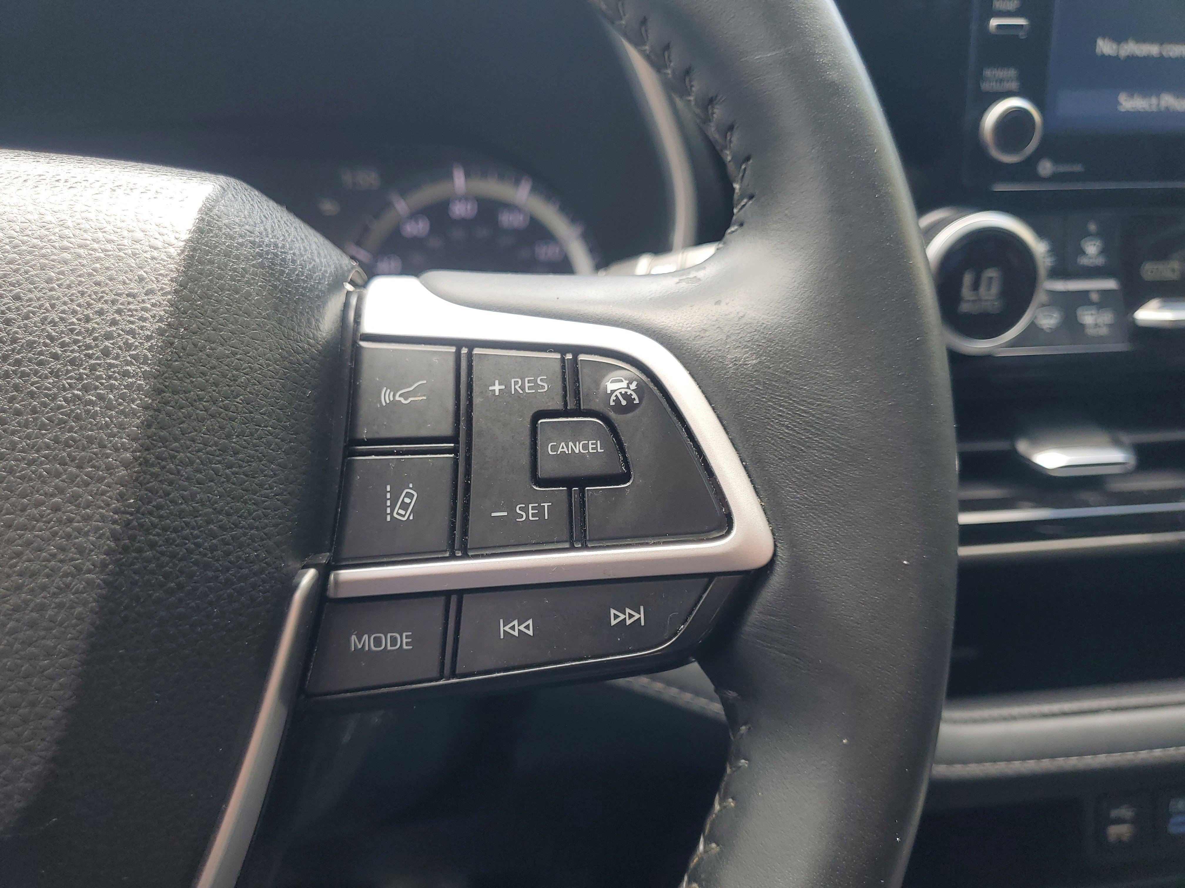 Used 2022 Midnight Black Metallic Toyota XLE image 24
