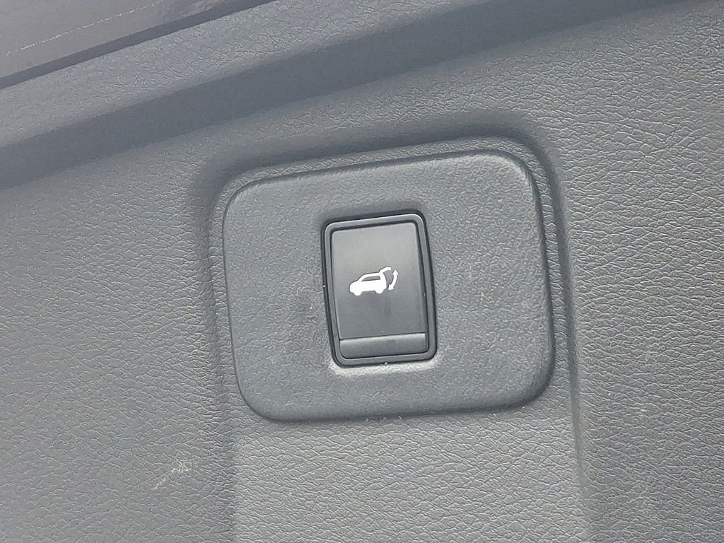 Used 2021 Brown Nissan Platinum image 31