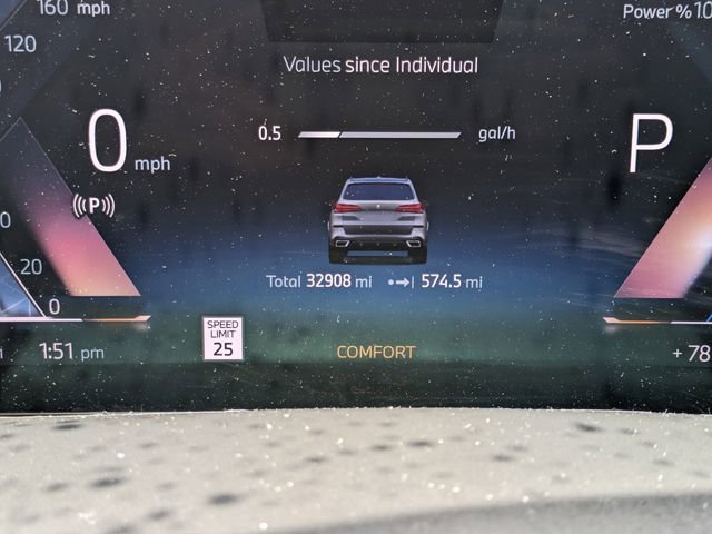 Used 2024 Skyscraper Grey Metallic BMW sDrive40i image 28