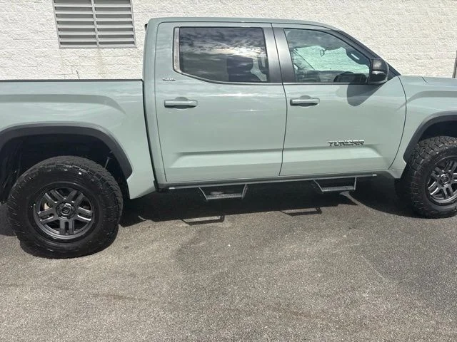 Used 2024  Toyota SR5 image 8