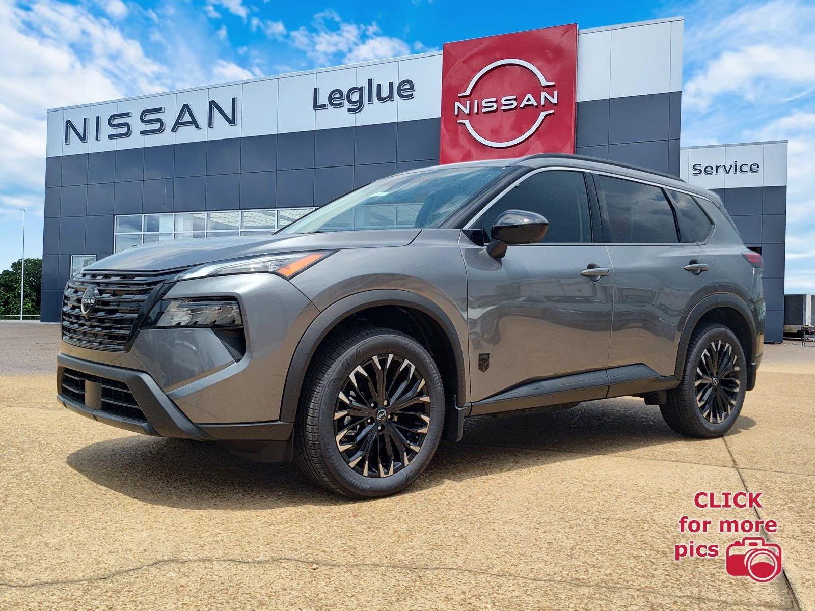 2026 Nissan Rogue Dark Armor