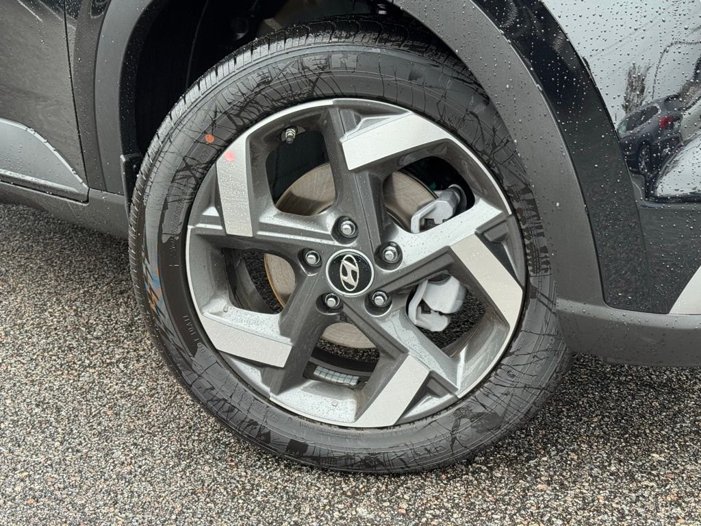Certified Used 2026 Black Hyundai SEL image 5