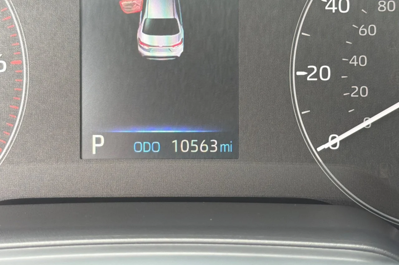 Used 2025 Blueprint Toyota Hybrid LE image 22