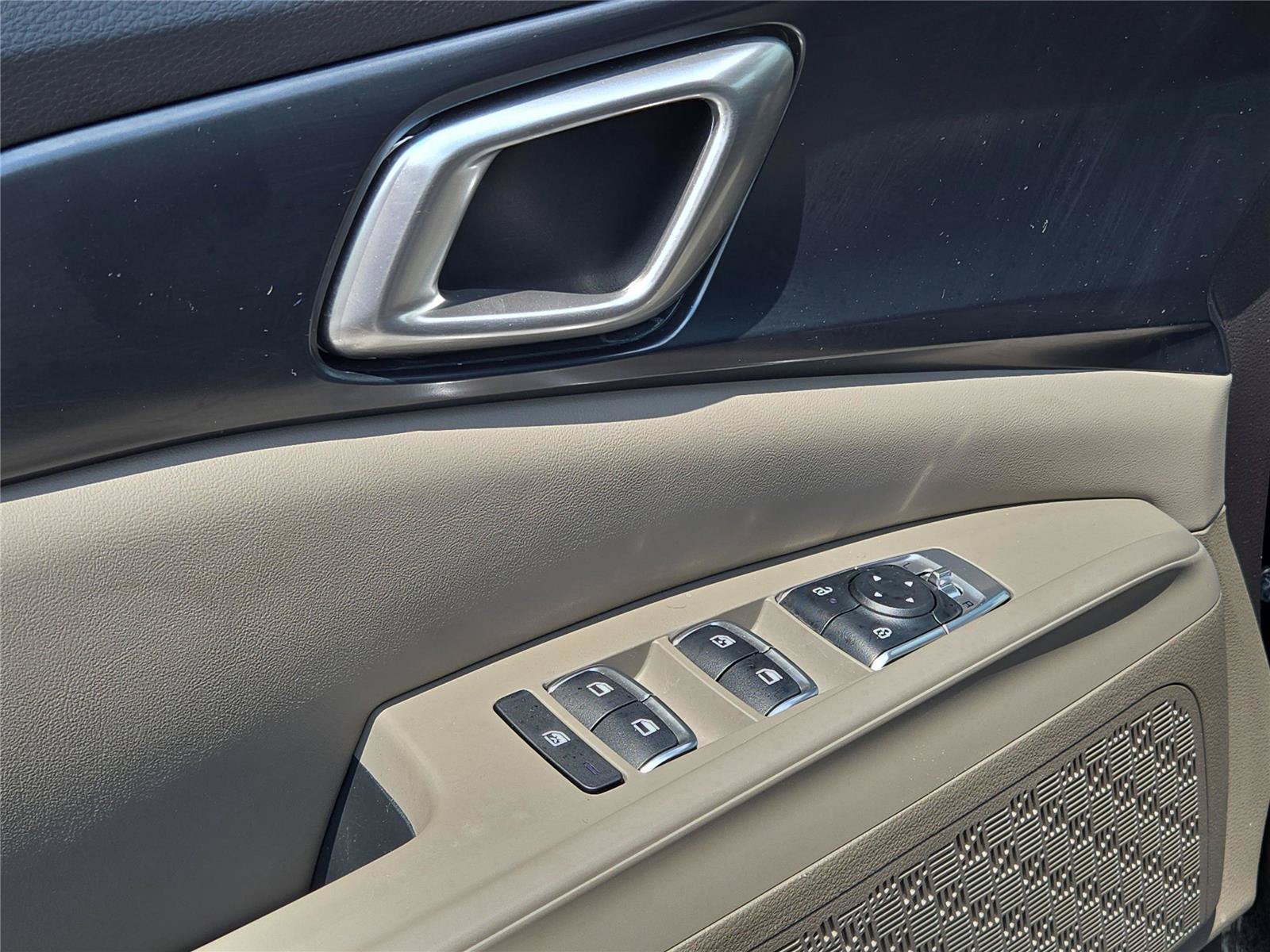 2025 Kia Carnival LXS - Photo 20