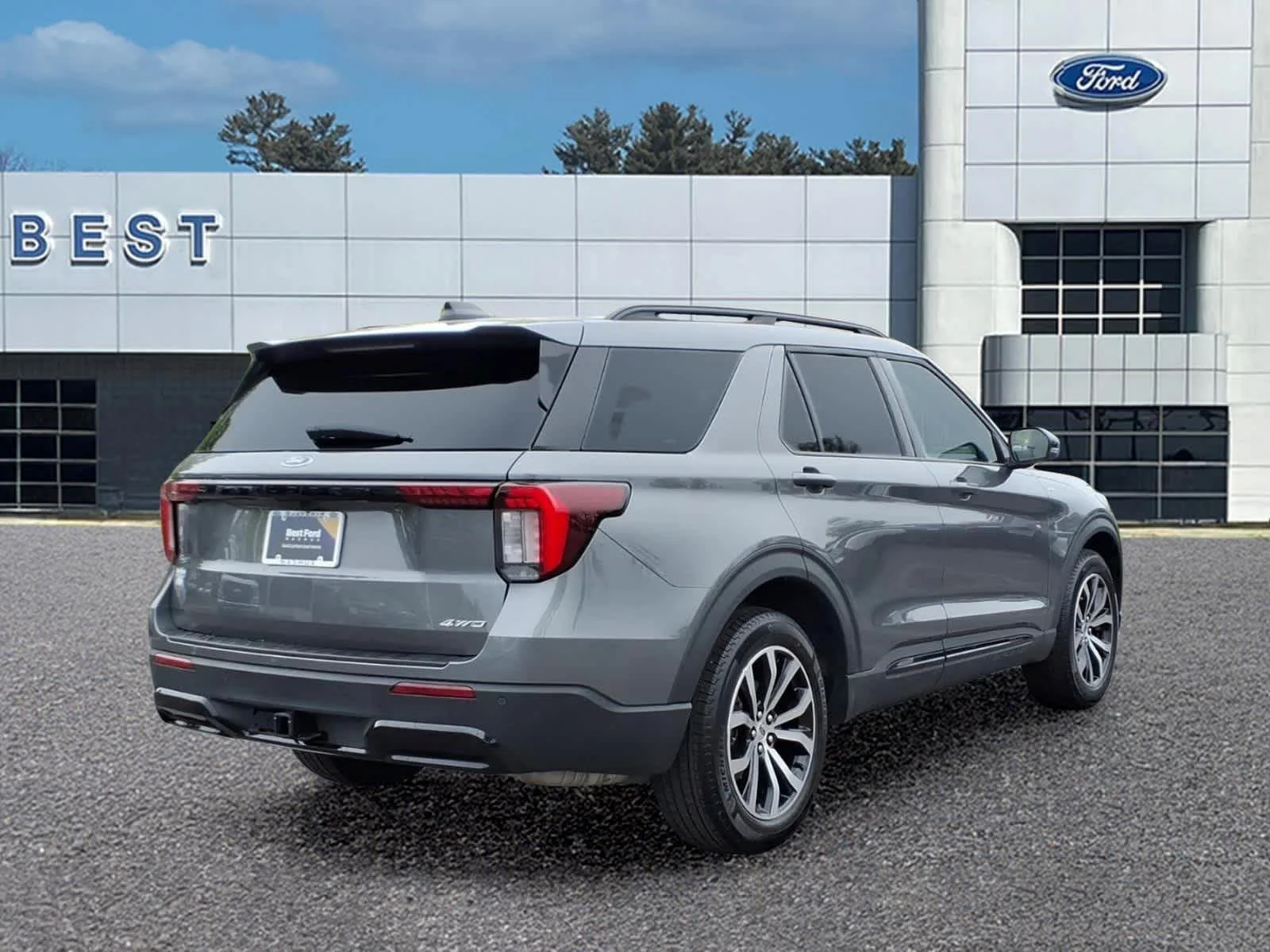 Used 2026 Carbonized Gray Metallic Ford ST-Line image 5