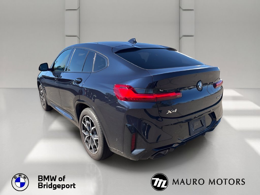 Used 2024 Black BMW xDrive30i image 4